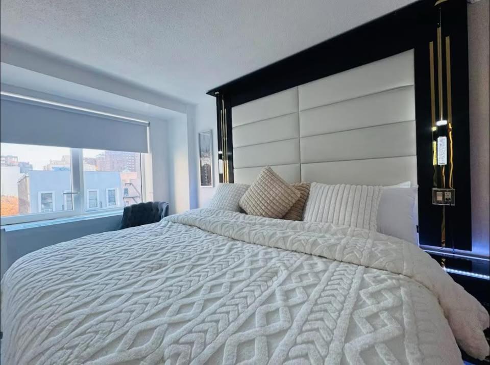 New Bright & Modern 4bd 2ba W Doorman, Gym, Lounge, Near West Harlem Appartamento New York